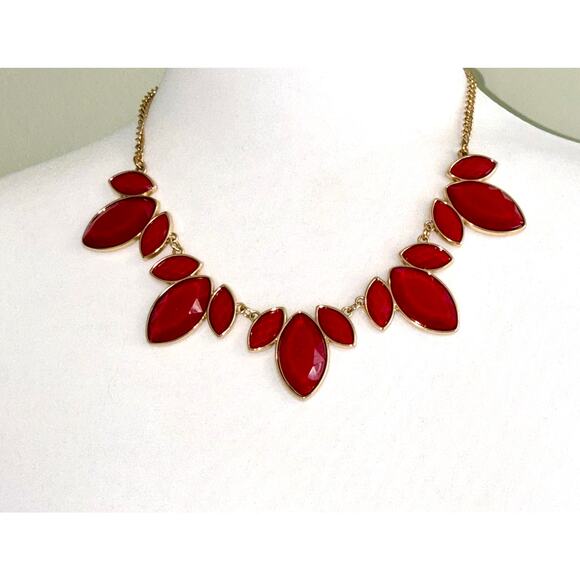 Charming Charlie Gold Tone Red Cushion Cut Stone Statement Necklace - Picture 1 of 4
